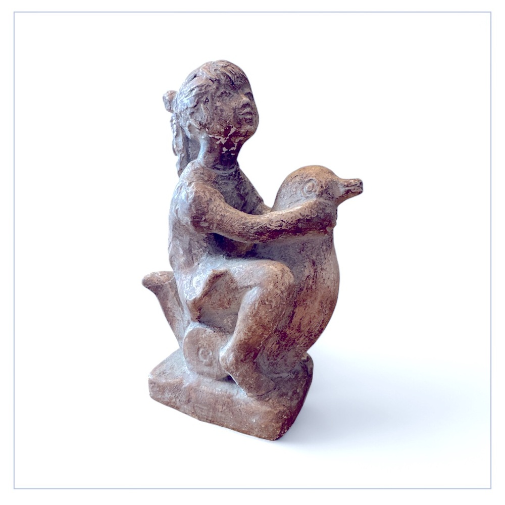 AUSTIN PRODUCTIONS ⭐️ vintage durastone carved figurrine